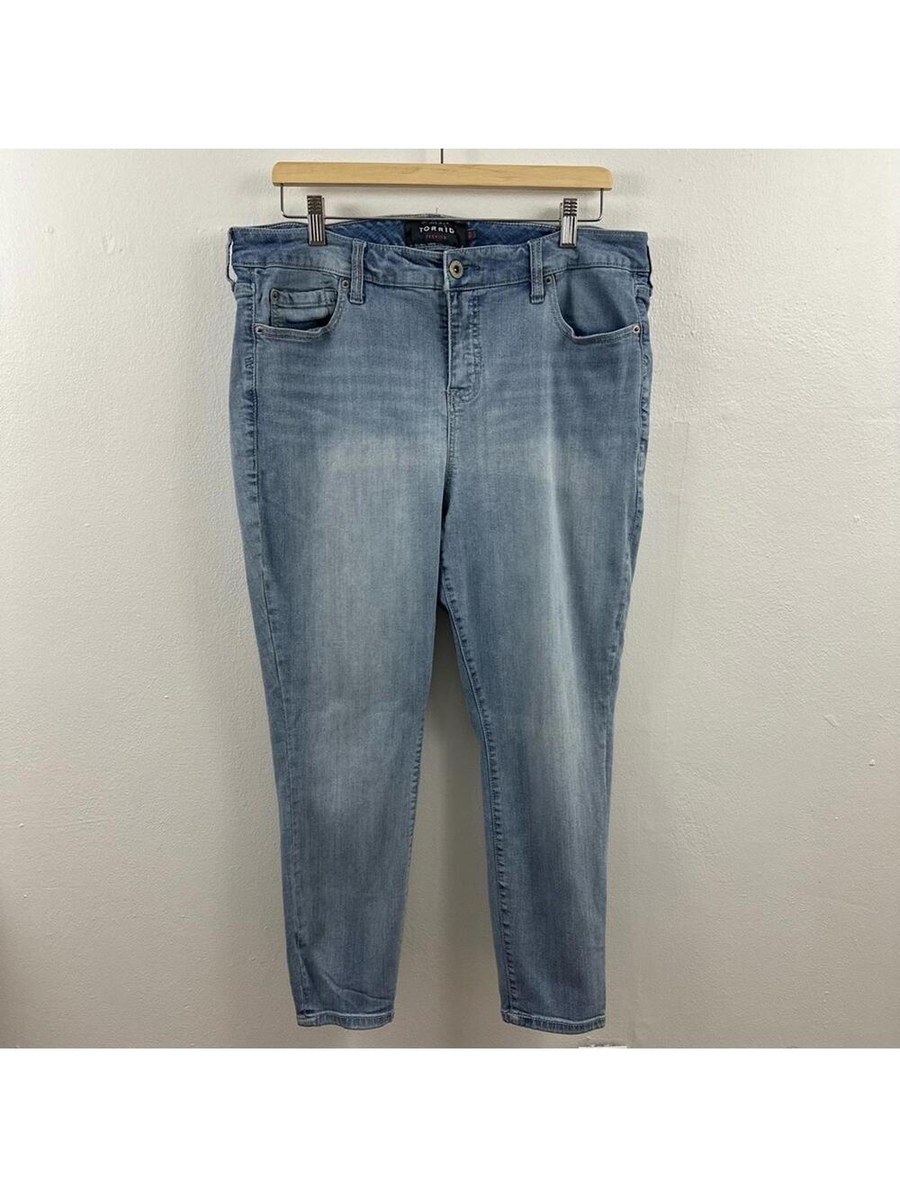 Torrid High Rise Curvy Blue Jeans Women's Size 18R